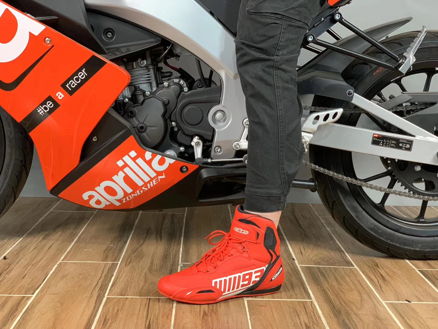 New for MM93 Motorcycle Boots Men Waterproof Motorcyclist Shoes Racing Motocross Bota Anti-Collision Off-Road for Rally Race