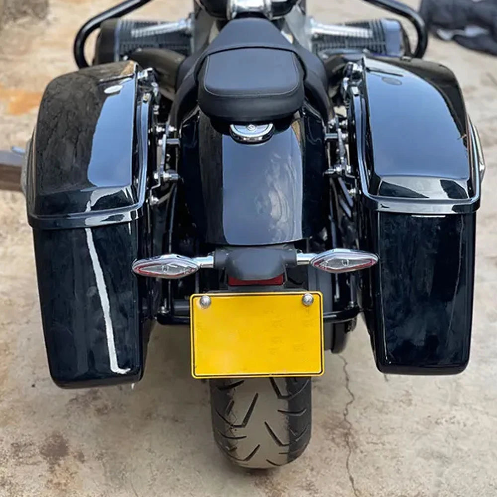 Motorcycle Saddlebags Vivid Black Side Saddle Bag And Lining With Mounts Kit Fits For BMW R18 100 Years R 18 Classic 2020-2026