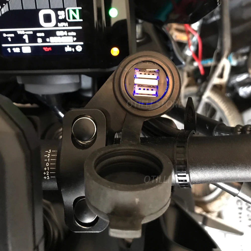 For BMW F900XR G310R F700GS F650GS F800GS R1250R R18 Motorcycle Charger Power Supply Socket USB Waterproof Adapter High Quality